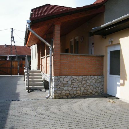 Pal Utcai Apartman Miskolc Exterior foto