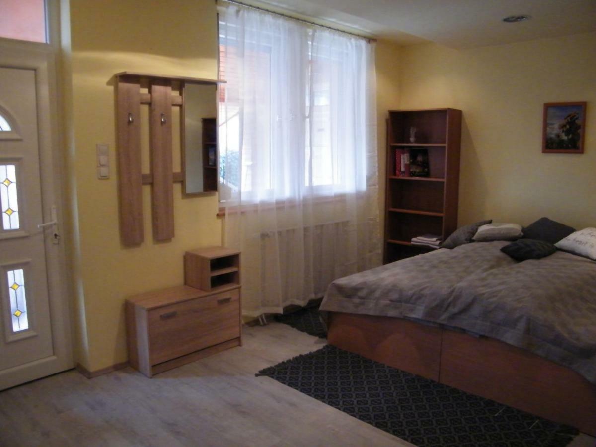 Pal Utcai Apartman Miskolc Exterior foto