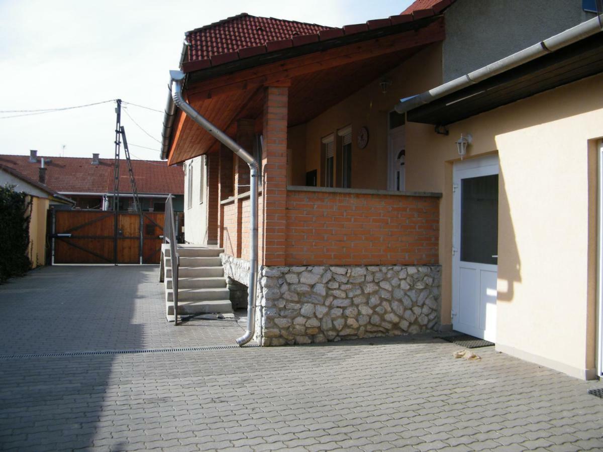 Pal Utcai Apartman Miskolc Exterior foto