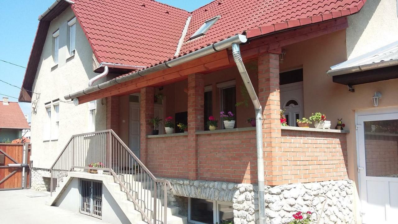 Pal Utcai Apartman Miskolc Exterior foto